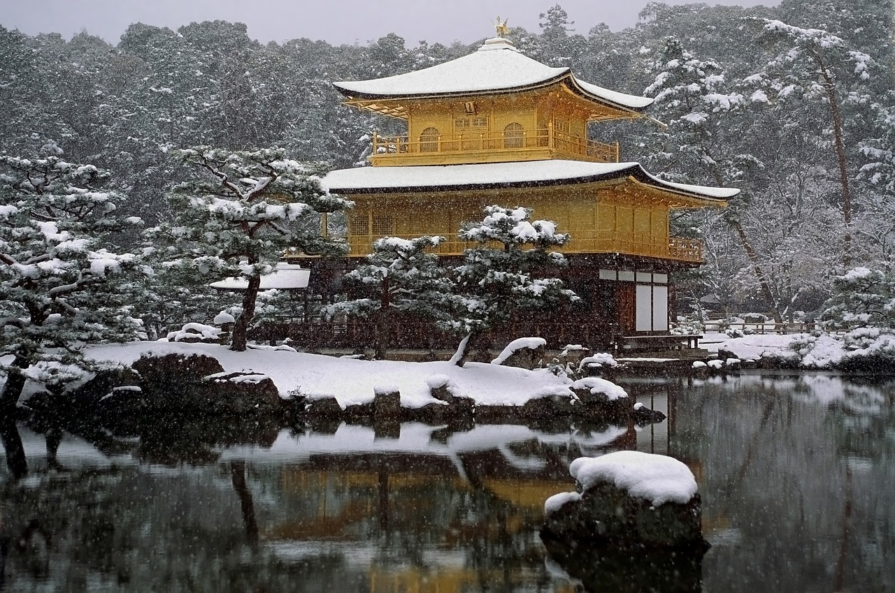 上饶古刹探秘，揭秘当地最大寺庙的千年风华